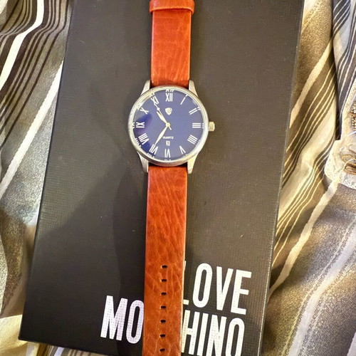 Auriol men's watch like new with leather strap