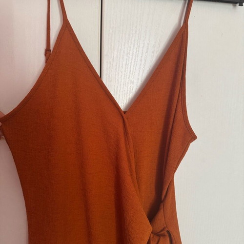 H&M wrap dress knee-length like new, orange
