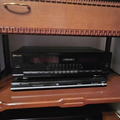 Sherwood sound amplifier used with equalizer and Wharfedale speakers