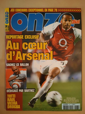 Onze Απρίλιος 2004 περιοδικό με αφίσα Ραούλ-Τότι και 8 κάρτες παικτών