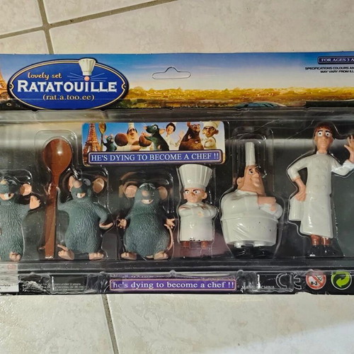 Ratatouille Disney figure set like new, collectible