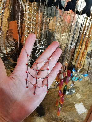 Women's beautiful necklace like new