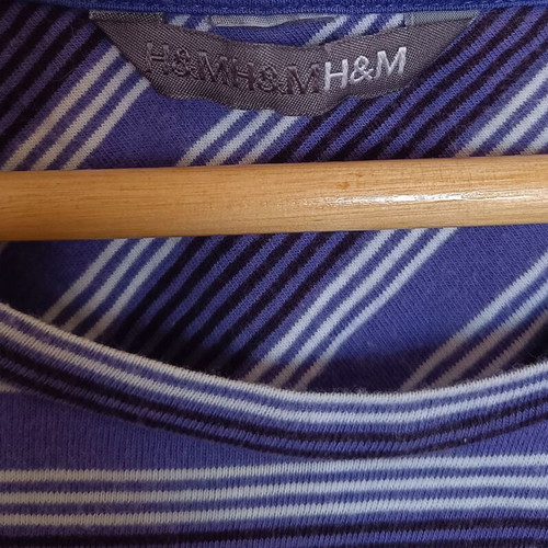T-shirt men's H&M size M with pocket like new, purple