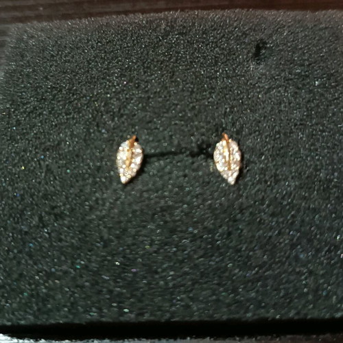 14k earrings new with 0.30ct natural diamonds leaf shape