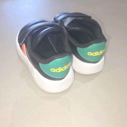 Παιδικά παπούτσια Adidas VS Switch 3 K FY9195 σε άριστη κατάσταση μέγεθος 27