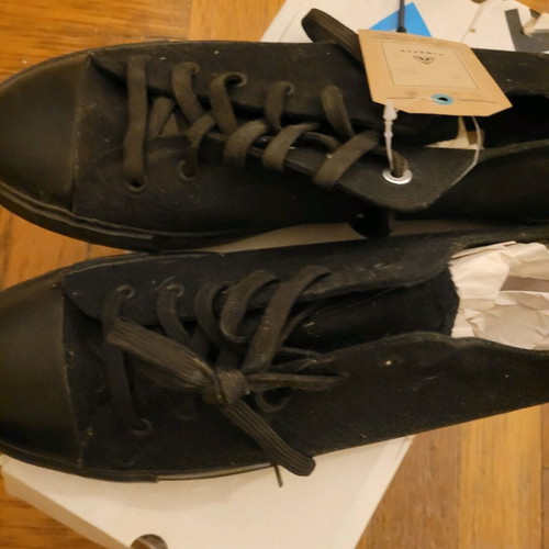 Firefly Canvas Low 44 Black like new