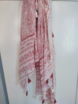 Attrattivo scarf like new