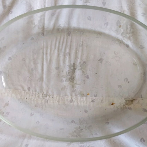 Pyrex glass bakeware like new, large and medium