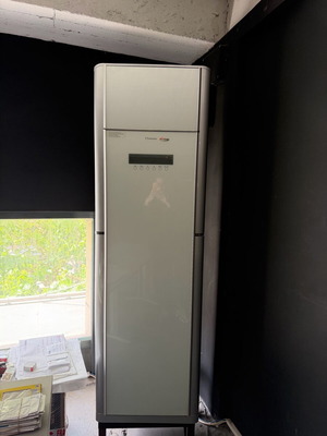 Air condition ντουλάπες σαν καινούργιο, 2 τεμάχια, ψύξη θέρμανση inverter