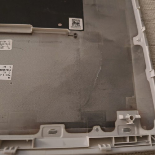 ProBook 445 G8 Bottom Cover used with crack