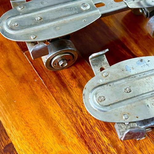 Chicago vintage skates used, metallic and adjustable from 1950