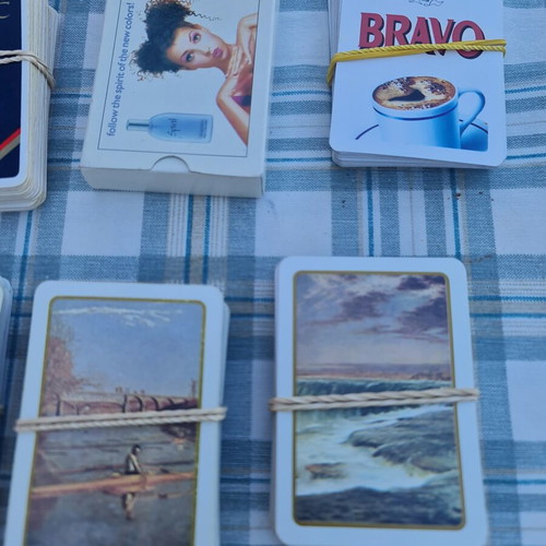 Playing cards, set of 8