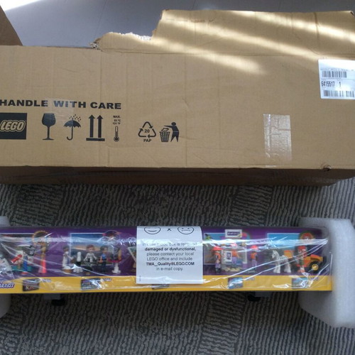 Lego Friends Display Showcase new, compatible with 41711 Emma’s Art School