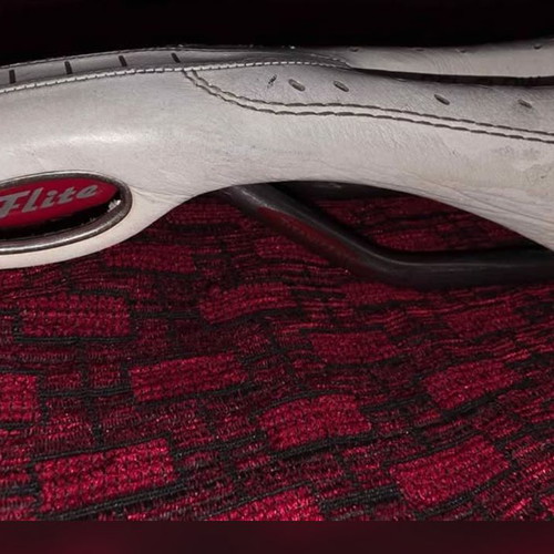 Selle Italia Max Flite Gel Flow saddle used, titanium, gel technology