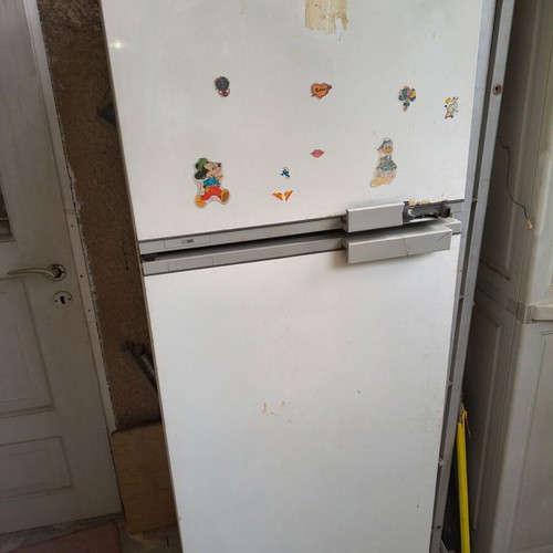 Philips refrigerator used, old technology, functional