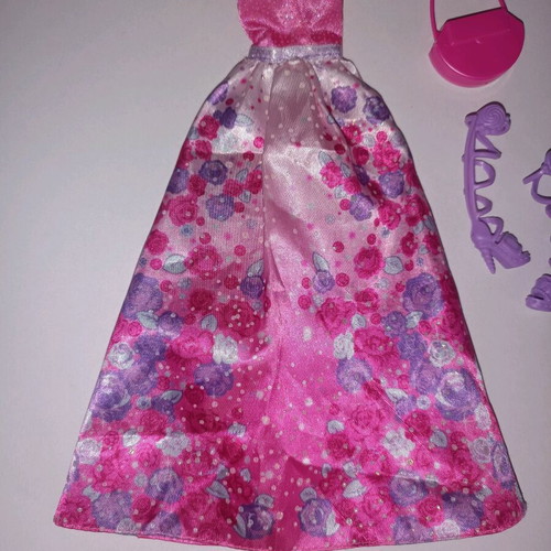 Barbie clothing set like new, romantic dress and accessories