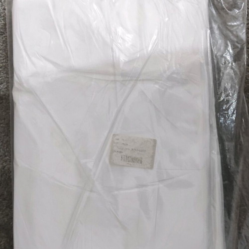 Nylon disposable aprons pack of 200 like new