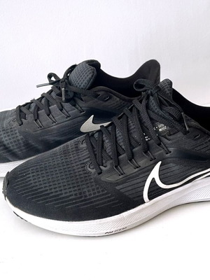 Nike Air Zoom Pegasus 39 running shoes size 44