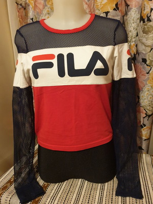 Fila sports shirt size M like new, mesh sleeves, red and black