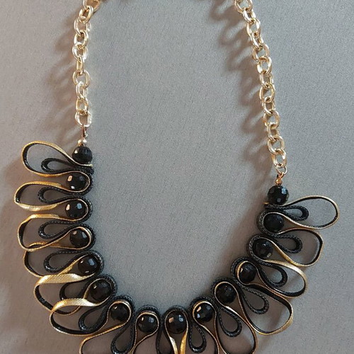 Necklace like new