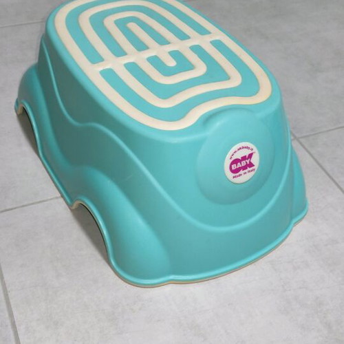Ok Baby Herbie Turquoise bath step like new