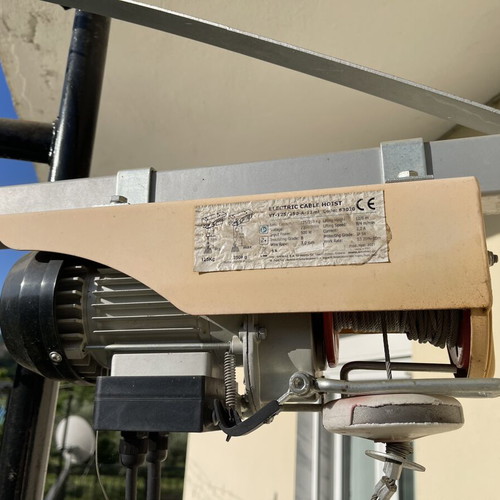 Express YT 125/250 hoist with 600KG-75cm arm