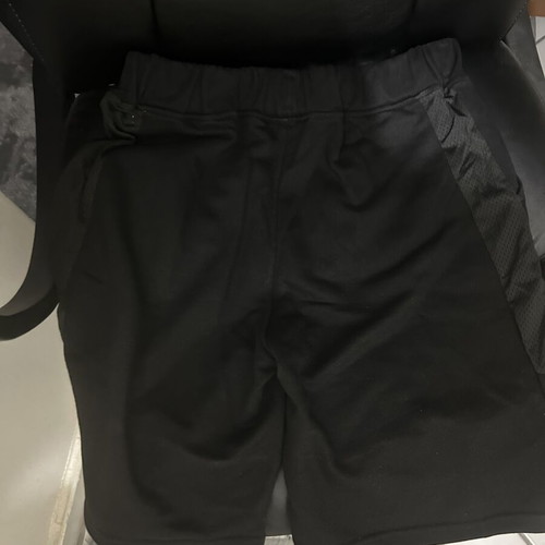 Trapstar shooters shorts used, size large, black
