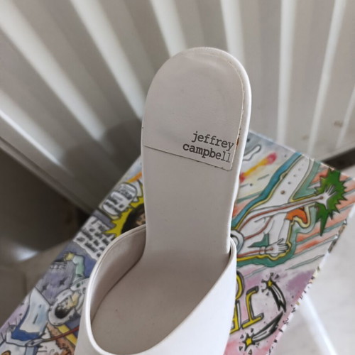 Jeffrey Campbell white platform sandals size 40 new