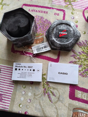 Casio G-Shock GA-900A-1A9ER watch like new, men's, black and yellow