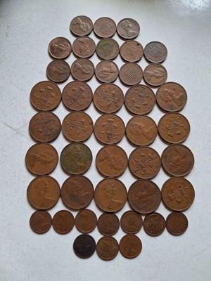 Λοτ 43 μεταχειρισμένα νομίσματα πένες Αγγλίας περιόδου Ελισσάβετ Β'