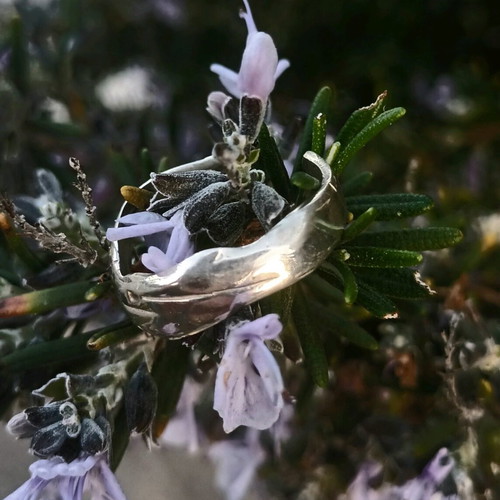 Silver 925 ring adjustable size, like new, solid