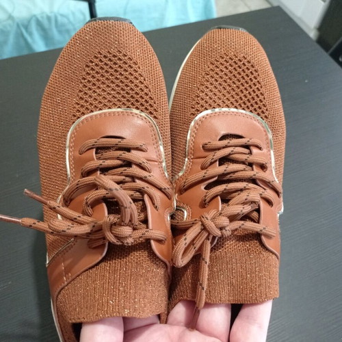 La Strada women's sneakers like new, brown with gold details