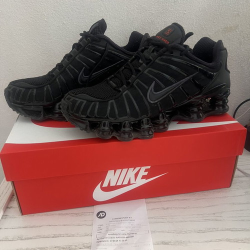 Nike Shox athletic shoes size 38 new, black