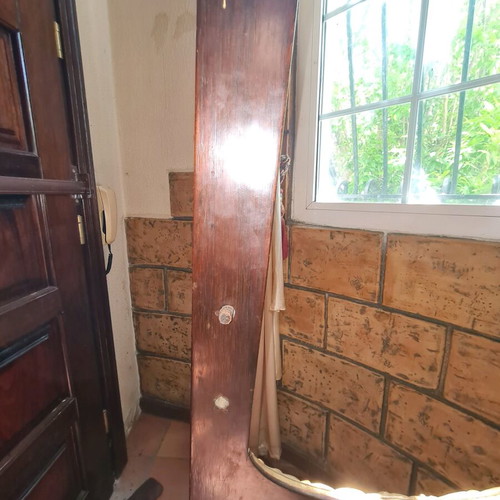 Painting easel used with 2m height and 60cm base length