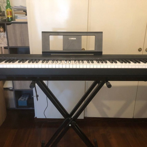 Yamaha P-45 electric piano stage piano