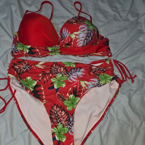 Red bikini like new, tropical theme, size XL