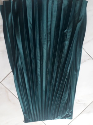 Zara pleated skirt like new, green, size M 38 10