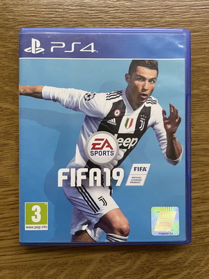 FIFA 19 PS4 game