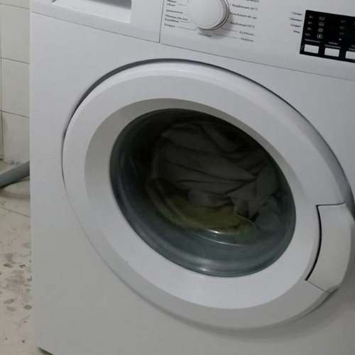 Furniture set for students like new, includes washing machine and fridge