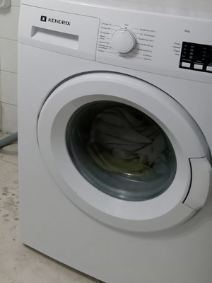 Furniture set for students like new, includes washing machine and fridge