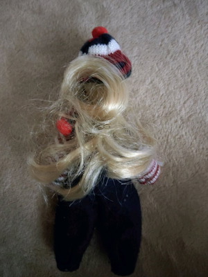 Porcelain doll 15cm like new