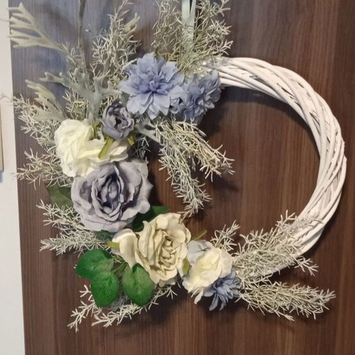 Decorative wreath with flowers new