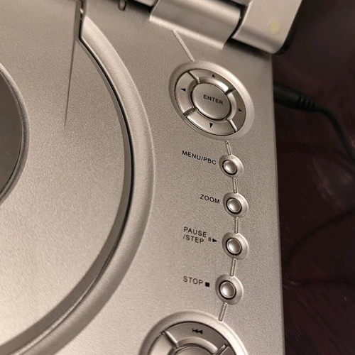 IQ DVD-370TV Portable DVD Player used for spare parts