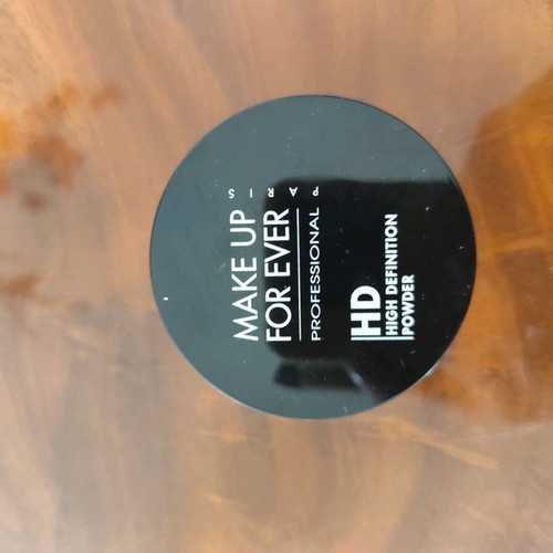 Makeup Forever HD powder used, loose powder