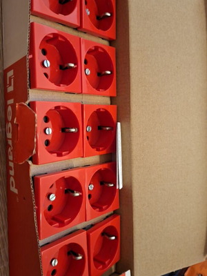 Legrand Mosaic red sockets pack of 10 new