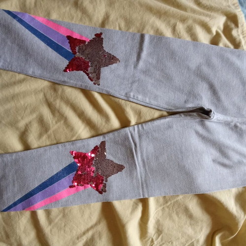 Grey leggings with sequined star on knees, like new, age 5
