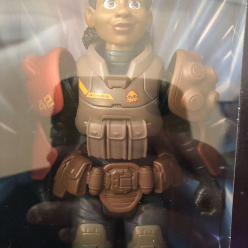 Izzy Hawthorne 30cm figure new from Lightyear movie Disney Pixar