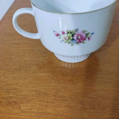 Kaiser Romantica porcelain tea set like new