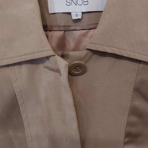 Snob trench coat beige gold like new, small
