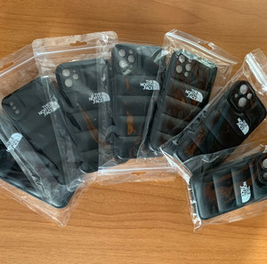 Θήκη IPhone The North Face - Μαύρη